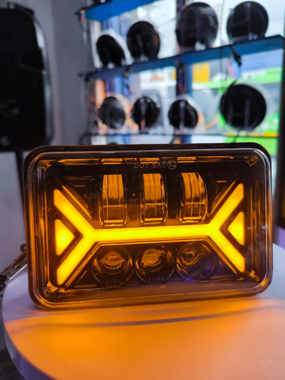 Miniatura 2 de PAR FAROLAS KENWORTH (TB078)